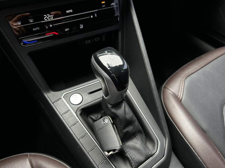 volkswagen virtus 1.0 200 tsi highline automatico flex 4p 2024