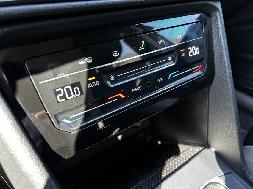 volkswagen taos 1.4 250 tsi total flex comfortline automatico 4p 2023