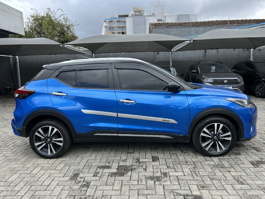 nissan kicks 1.6 16v flexstart exclusive xtronic flex 4p automatico 2022
