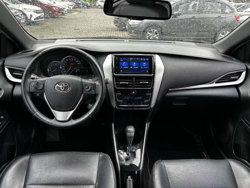 toyota yaris 1.5 16v flex x way multidrive 4p automatico 2020