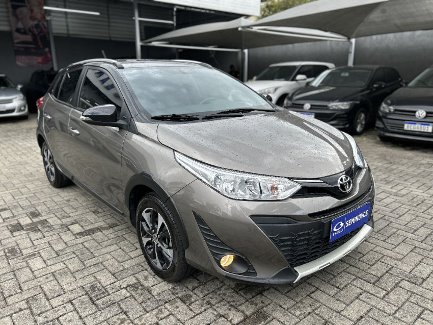 toyota yaris 1.5 16v flex x way multidrive 4p automatico 2020