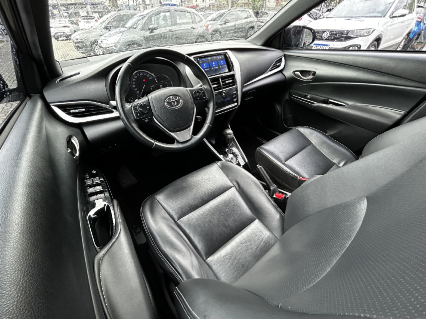 toyota yaris 1.5 16v flex x way multidrive 4p automatico 2020
