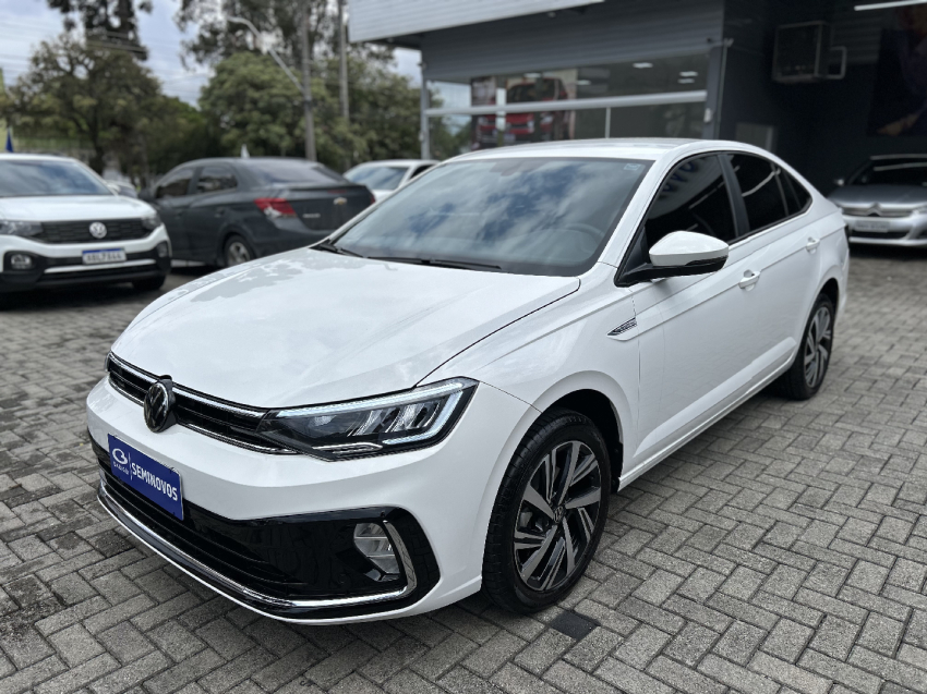 volkswagen virtus 1.0 200 tsi highline automatico flex 4p 2025