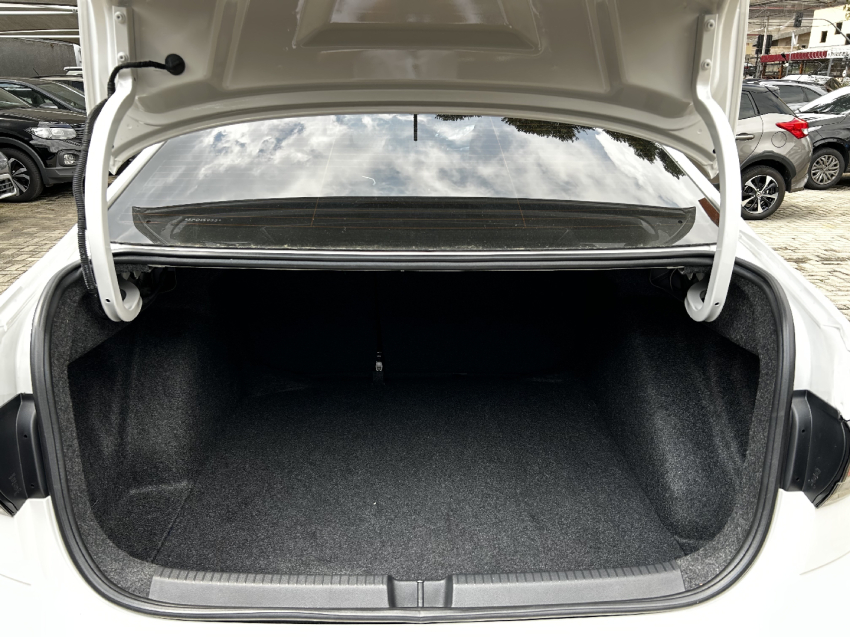 volkswagen virtus 1.0 200 tsi highline automatico flex 4p 2025
