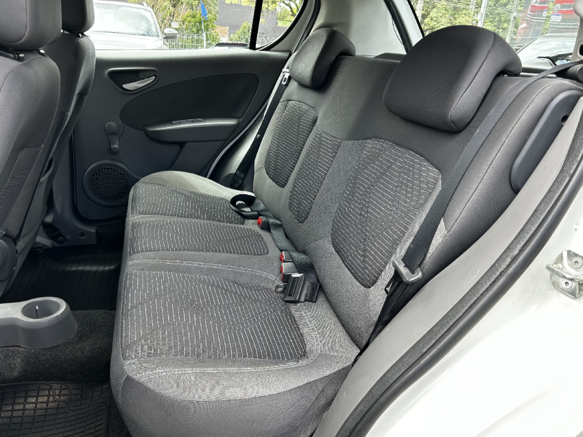 fiat palio 1.0 mpi attractive 8v flex 4p manual 2013