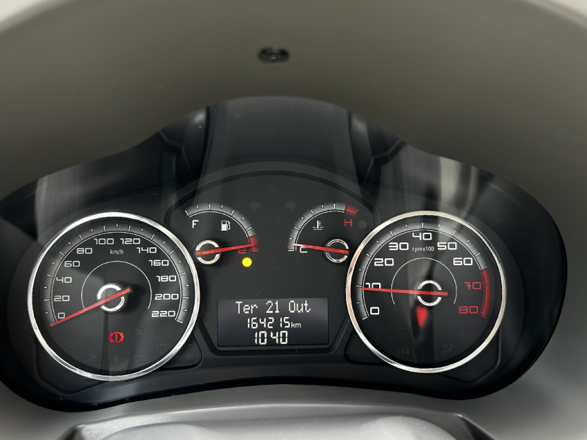 fiat palio 1.0 mpi attractive 8v flex 4p manual 2013