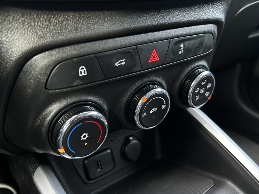 chevrolet onix 1.0 flex manual 2023
