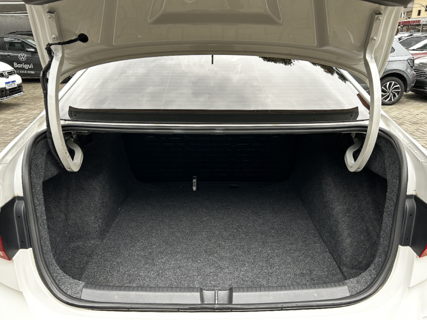 volkswagen virtus 1.6 msi total flex automatico 4p 2021