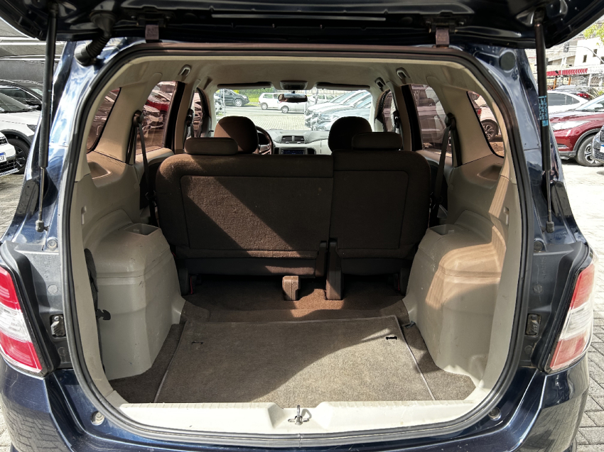 chevrolet spin 1.8 lt 8v flex 4p automatico 2013