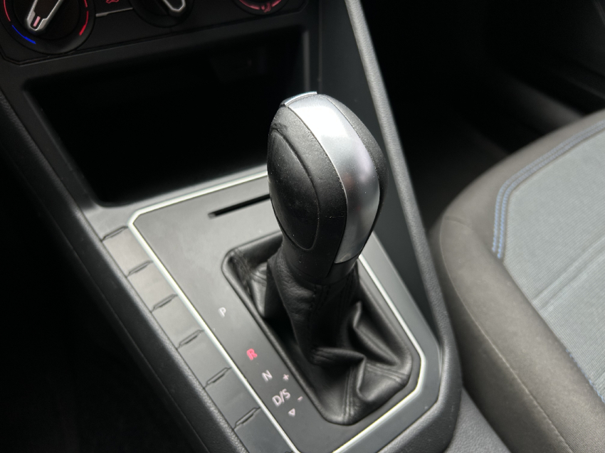 volkswagen nivus 1.0 200 tsi total flex comfortline automatico 4p 202115