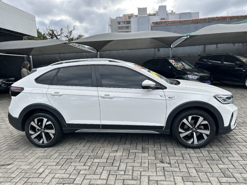 volkswagen nivus 1.0 200 tsi total flex highline automatico 4p 20247
