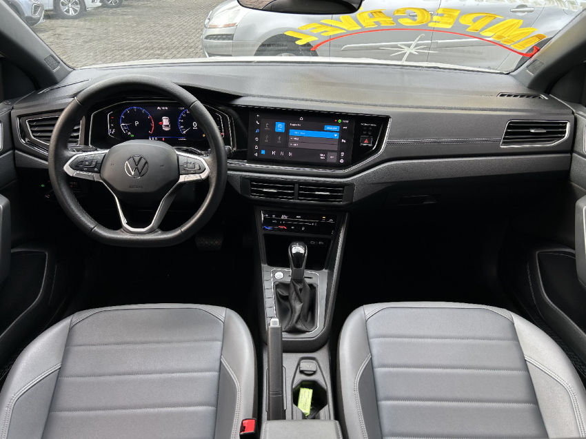 volkswagen nivus 1.0 200 tsi total flex highline automatico 4p 202410