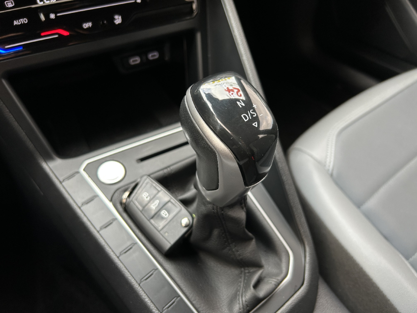 volkswagen nivus 1.0 200 tsi total flex highline automatico 4p 202415