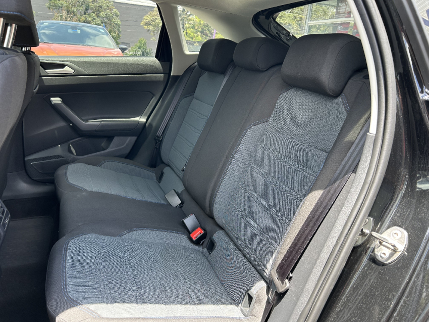 volkswagen nivus 1.0 200 tsi total flex comfortline automatico 4p 202417