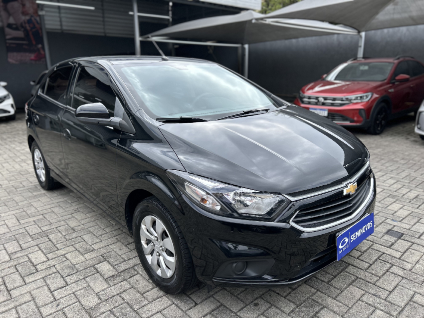 chevrolet onix 1.0 mpfi lt 8v flex 4p manual 2017
