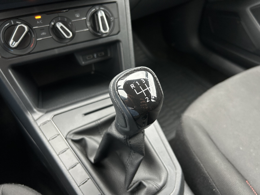 volkswagen polo 1.0 mpi track manual flex 4p 202415