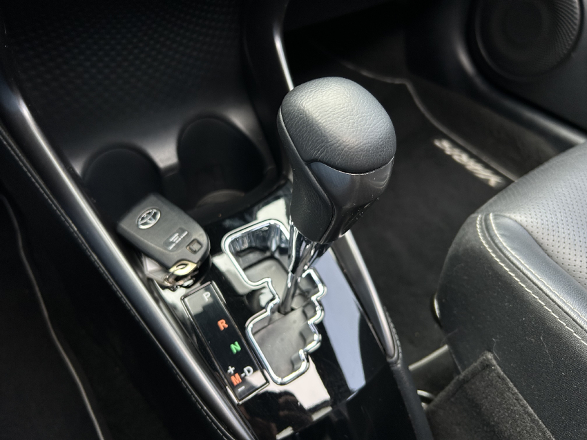 toyota yaris 1.5 16v flex xls connect multidrive 4p automatico 202316