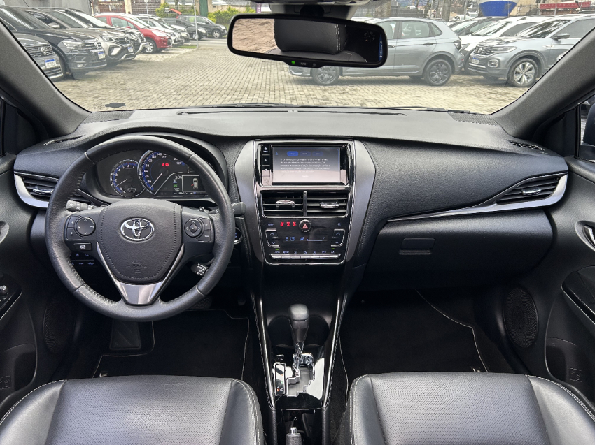 toyota yaris 1.5 16v flex xls connect multidrive 4p automatico 202311