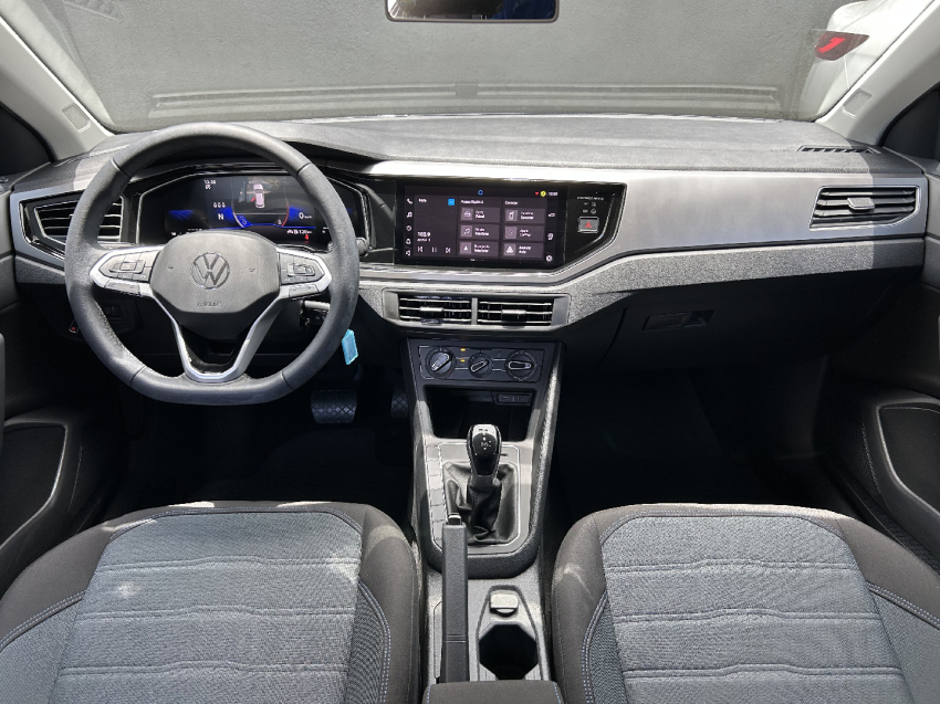 volkswagen nivus 1.0 200 tsi total flex comfortline automatico 4p 202410