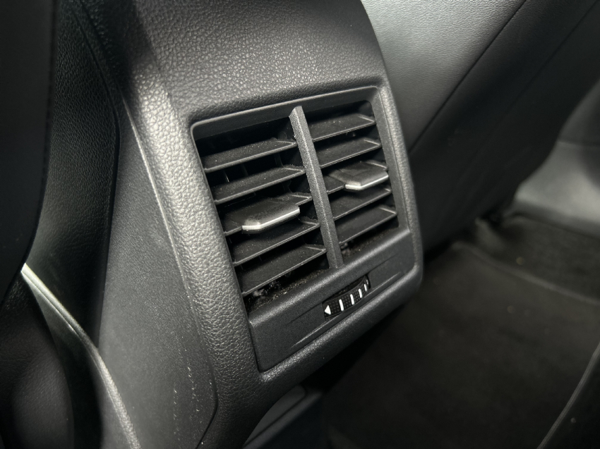 volkswagen nivus 1.0 200 tsi total flex highline automatico 4p 202515