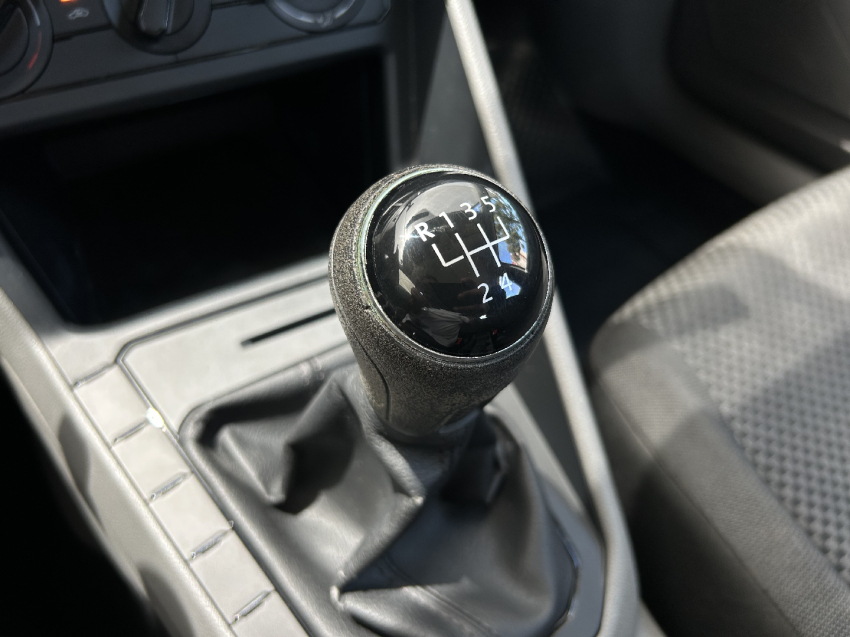 volkswagen polo 1.6 msi total flex manual 4p 201815