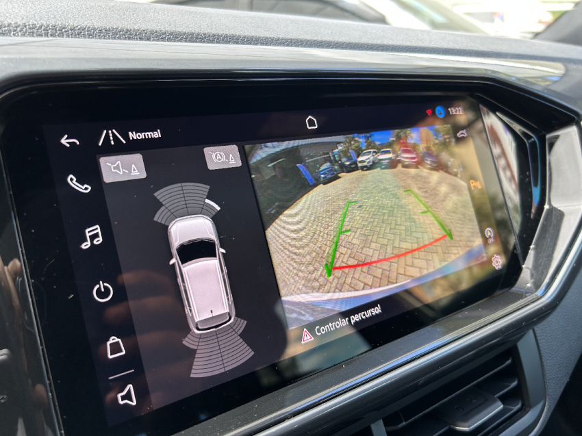 volkswagen t-cross 1.4 250 tsi total flex highline automatico 4p 202313