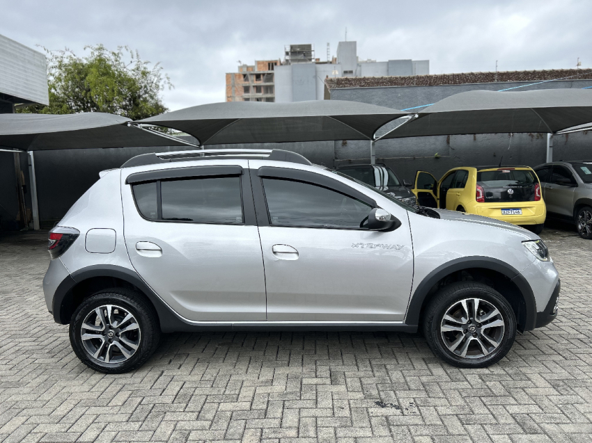 renault sandero 1.6 16v sce flex zen x-tronic 4p automatico 20227