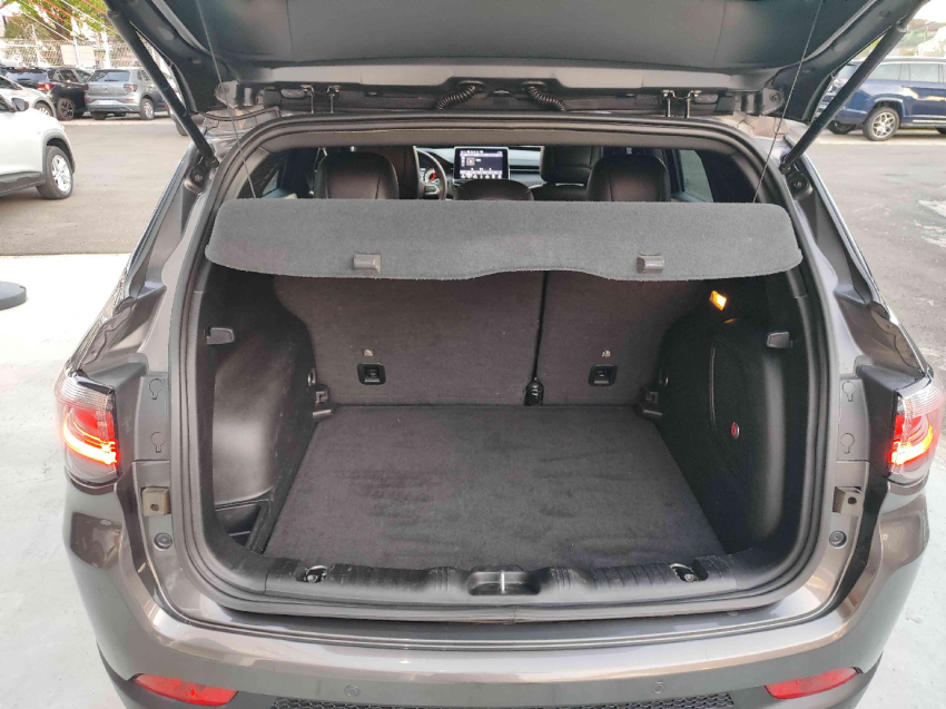 jeep compass 1.3 t270 turbo flex longitude at6 4p automatico 20226