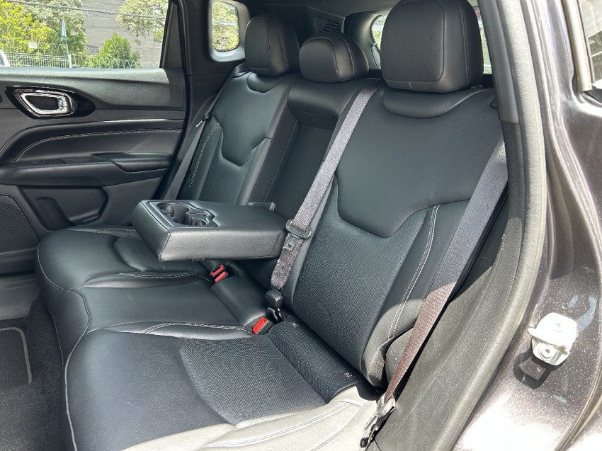 jeep compass 1.3 t270 turbo flex longitude at6 4p automatico 202218