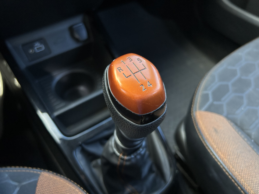 renault kwid 1.0 12v sce flex outsider manual 4p 202015