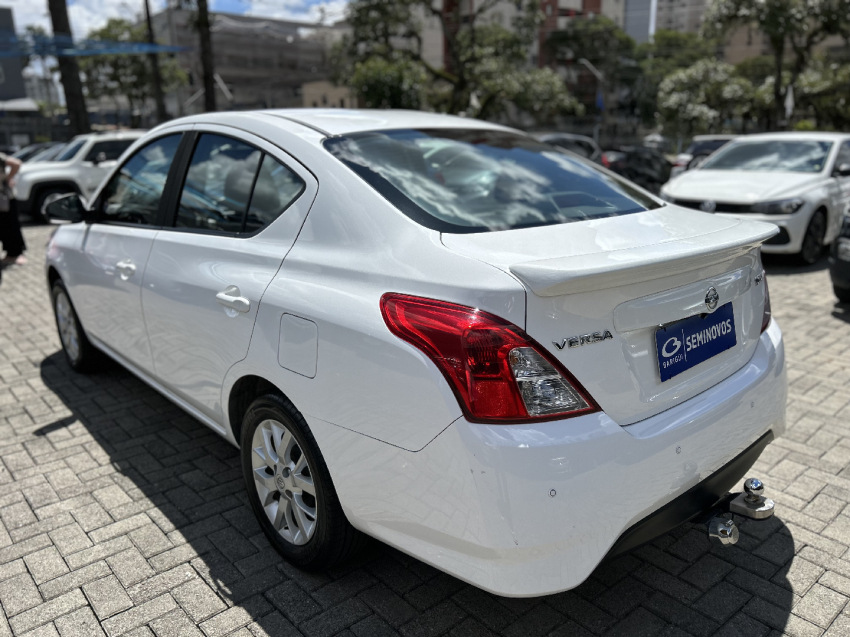 nissan versa 1.6 16v flexstart sv 4p xtronic flex automatico 20204