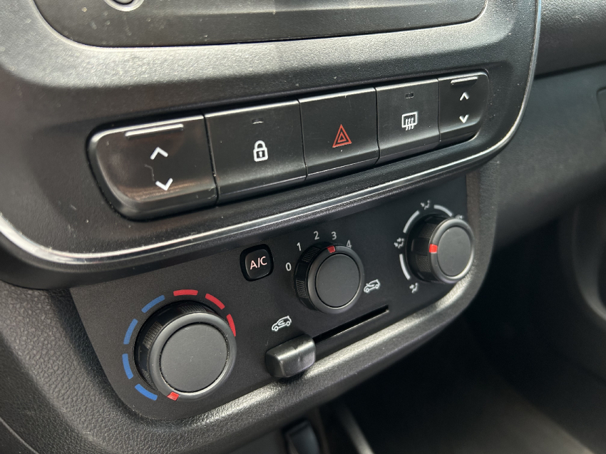 renault kwid 1.0 12v sce flex zen manual 4p 202314