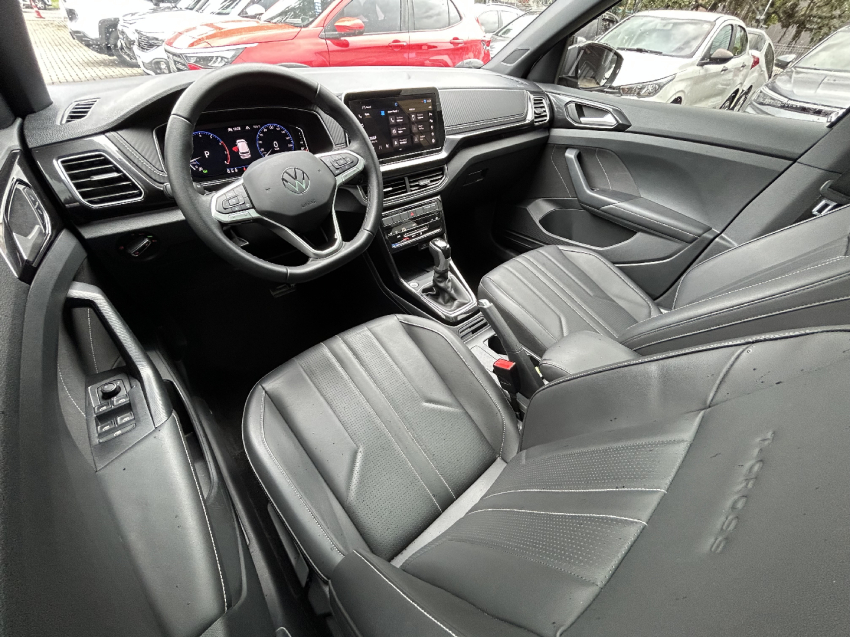 volkswagen t-cross 1.4 250 tsi total flex highline automatico 4p 202511