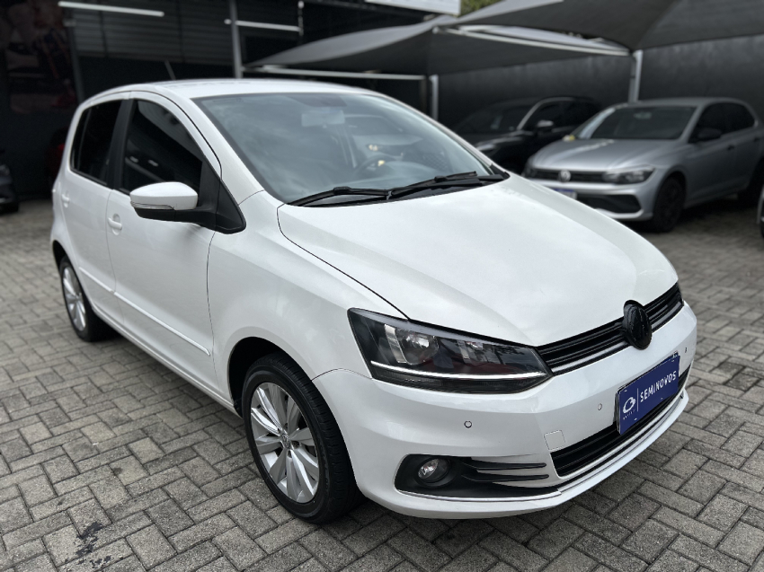 volkswagen fox 1.6 msi comfortline 8v flex 4p manual 2015