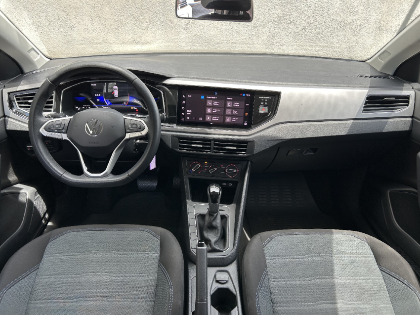 volkswagen nivus 1.0 200 tsi total flex comfortline automatico 4p 202410