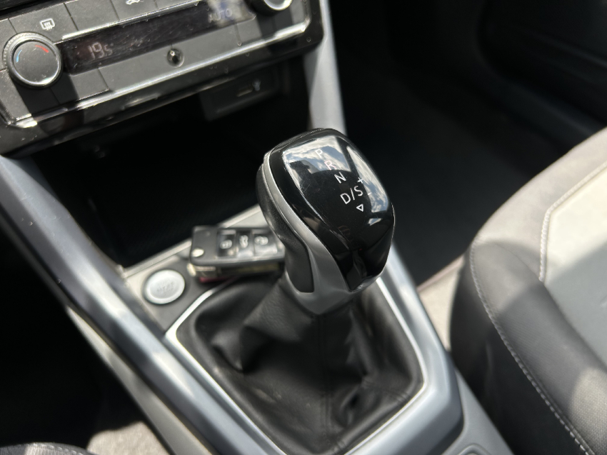 volkswagen t-cross 1.0 200 tsi total flex comfortline automatico 4p 202114