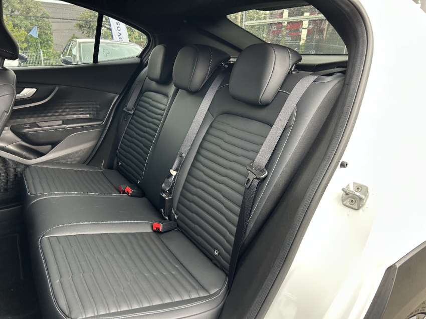 fiat fastback 1.0 turbo 200 flex impetus cvt 4p automatico 202316