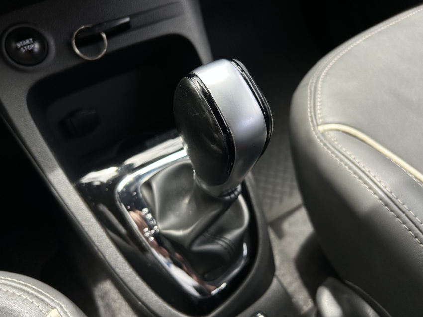 renault captur 2.0 16v hi-flex intense automatico flex 4p 202015