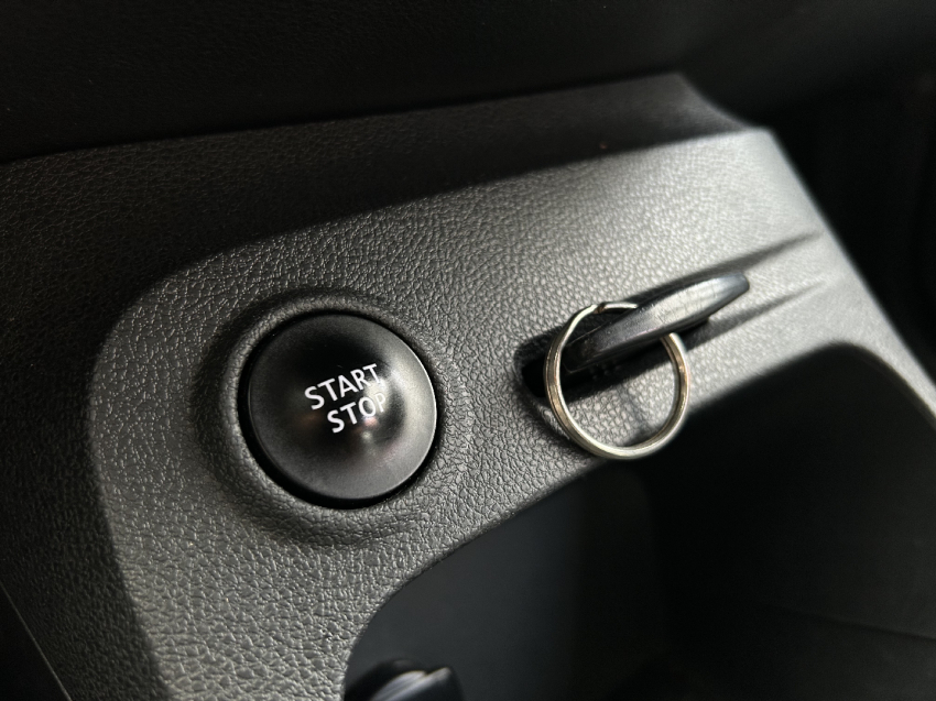 renault captur 2.0 16v hi-flex intense automatico flex 4p 202014