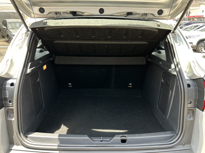 renault captur 2.0 16v hi-flex intense automatico flex 4p 20208