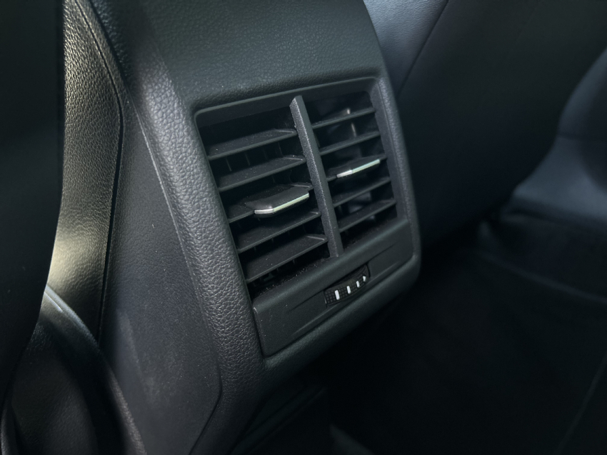 volkswagen nivus 1.0 200 tsi total flex highline automatico 4p 202616