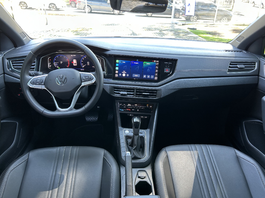 volkswagen nivus 1.0 200 tsi total flex highline automatico 4p 202610