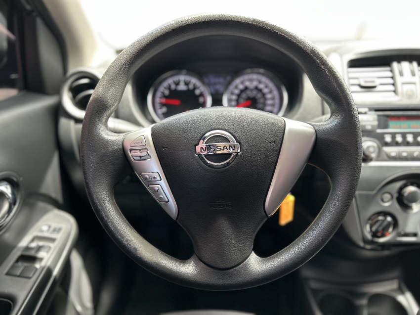 nissan versa 1.6 16v flex sl 4p manual 201611