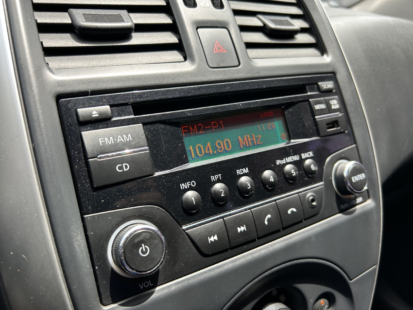 nissan versa 1.6 16v flex sl 4p manual 201613