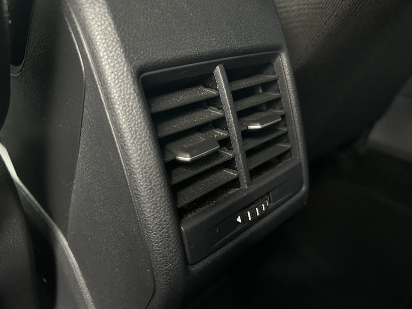 volkswagen nivus 1.0 200 tsi total flex comfortline automatico 4p 202317