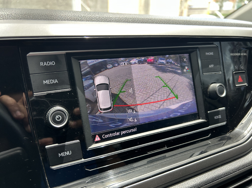 volkswagen nivus 1.0 200 tsi total flex comfortline automatico 4p 202313