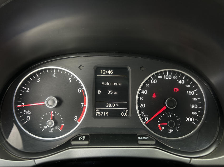 volkswagen fox 1.0 mpi track 12v flex 4p manual 201712