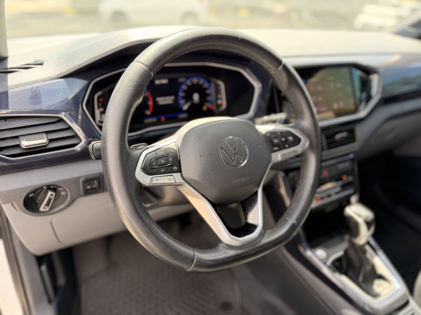 volkswagen t-cross 1.0 200 tsi total flex comfortline automatico 4p 202214