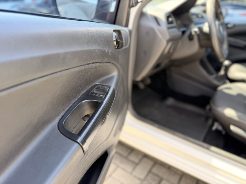 volkswagen saveiro 1.6 msi robust cs 8v flex 2p manual 202213