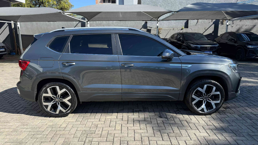 volkswagen taos 1.4 250 tsi total flex highline automatico 4p 20243
